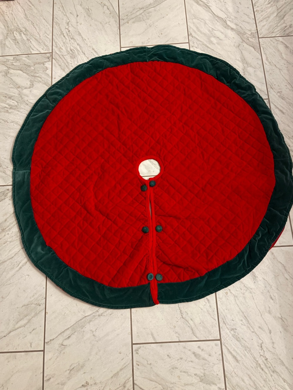 Vintage Red and Green Trim Velvet Christmas Tree Skirt - 42 inch diameter